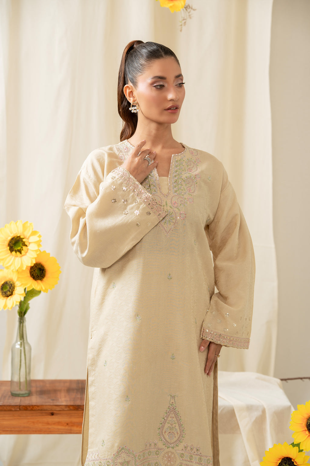 EMBROIDERED JACQUARD STITCHED 2 PIECE SUIT