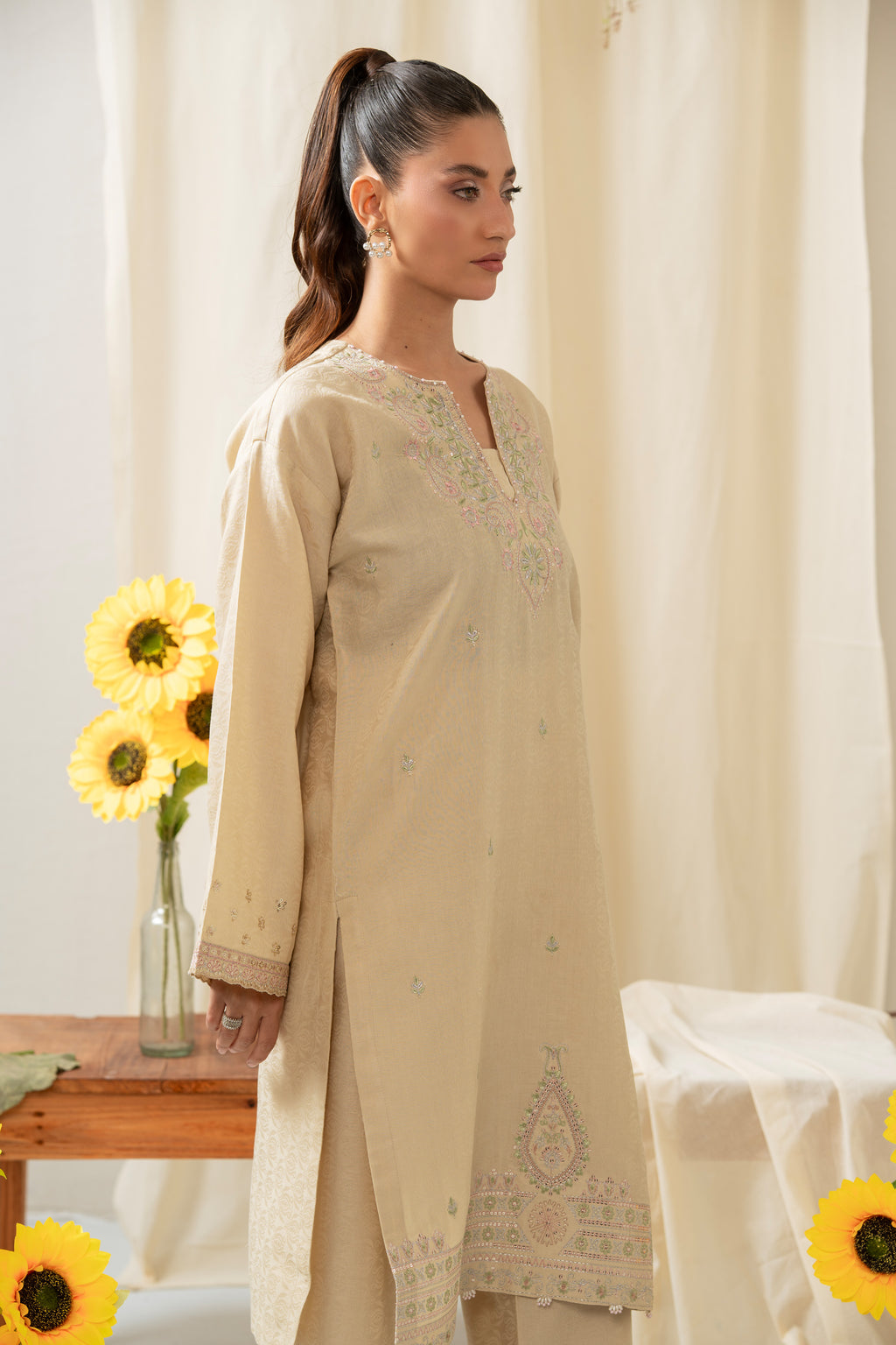 EMBROIDERED JACQUARD STITCHED 2 PIECE SUIT