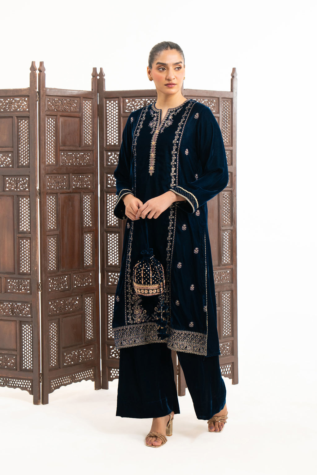 EMBROIDERED VELVET SHIRT BOTTOM