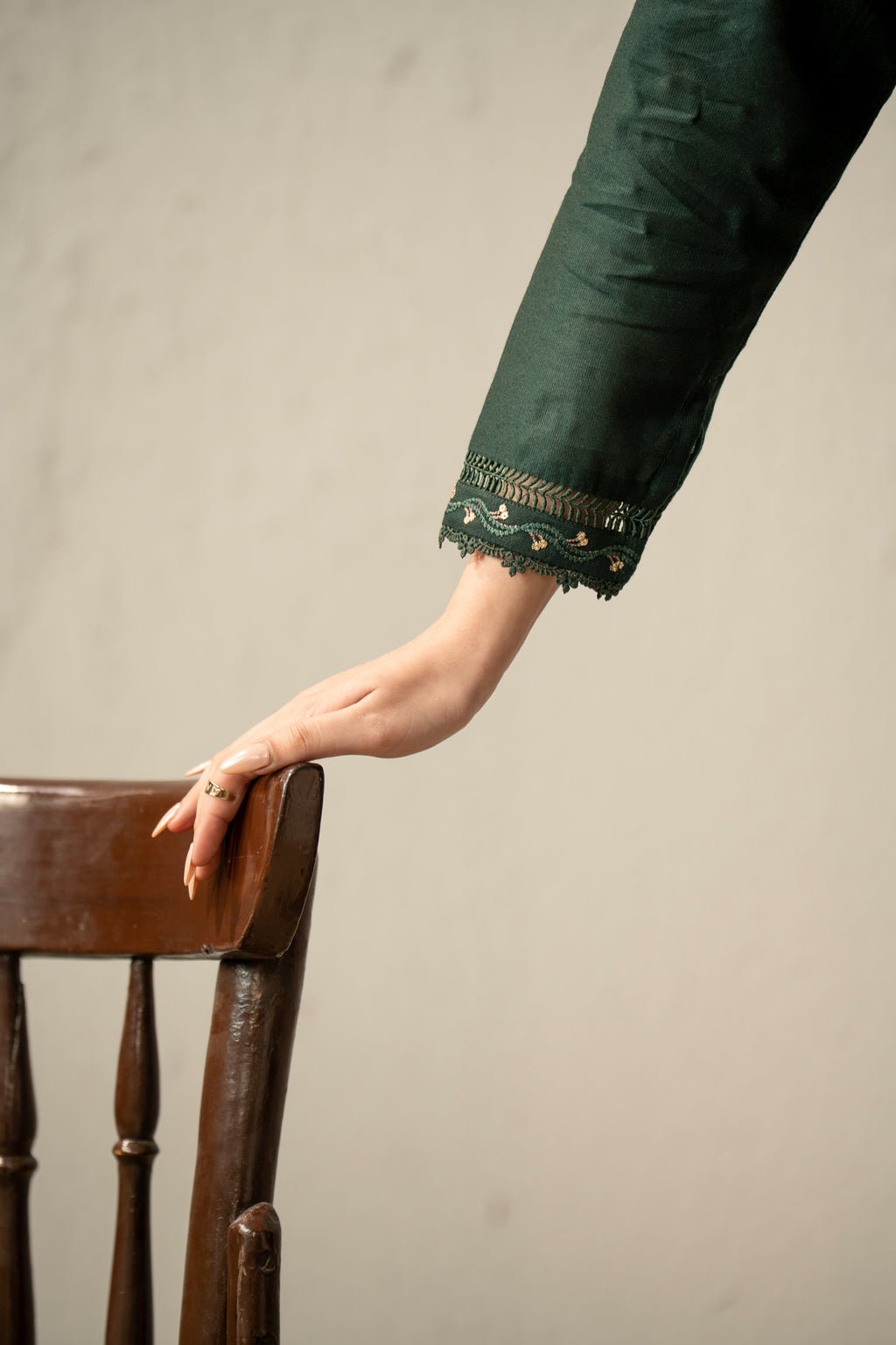 EMBROIDERED COTTON NET STITCHED 2 PIECE SUIT