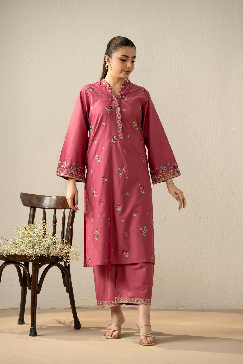 EMBROIDERED SLUB LAWN STITCHED 2 PIECE SUIT
