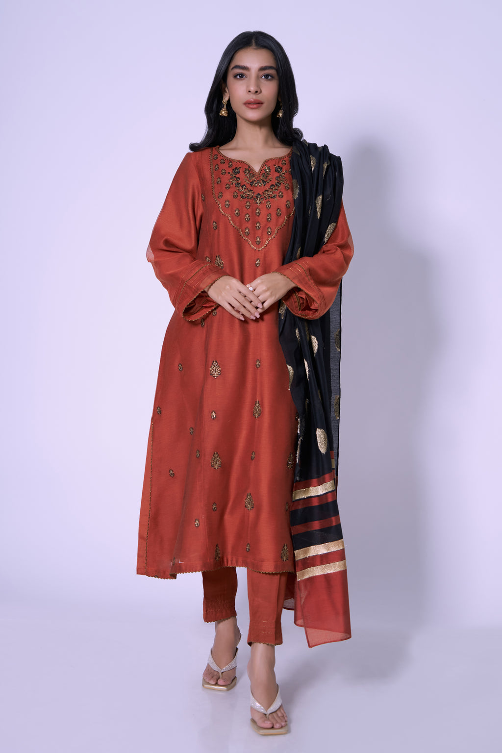 EMBROIDERED KHADDI NET STITCHED SHIRT BOTTOM