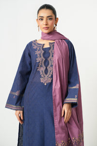 EMBROIDERED SUIT