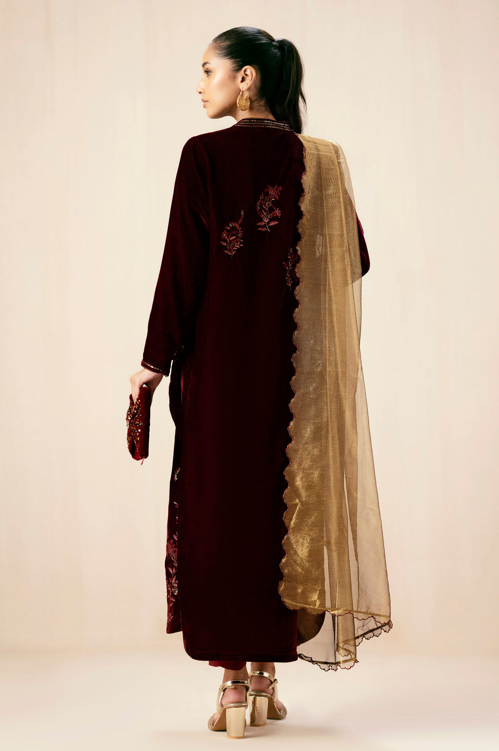 EMBROIDERED SUIT
