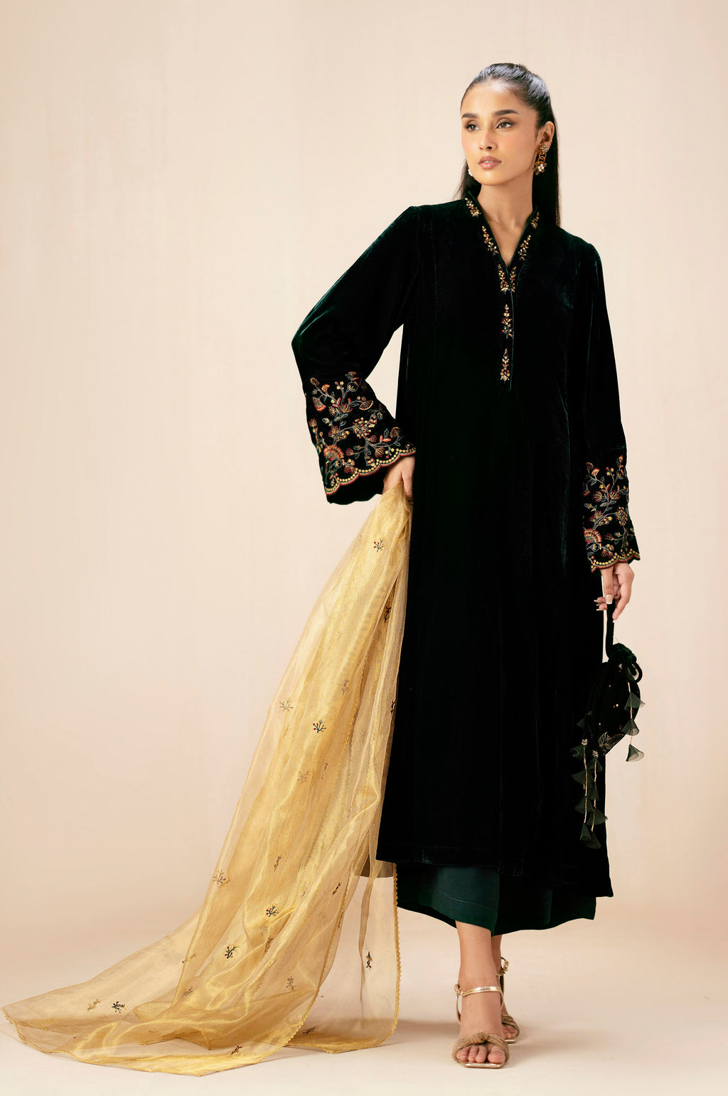 EMBROIDERED SUIT