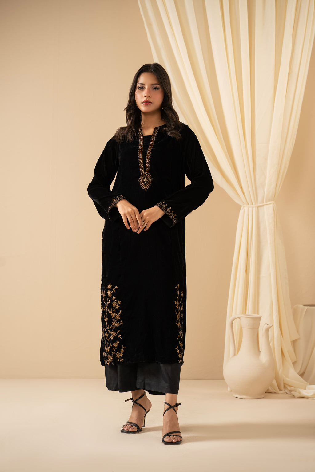 STITCHED 3PC EMBROIDERED VELVET SUIT