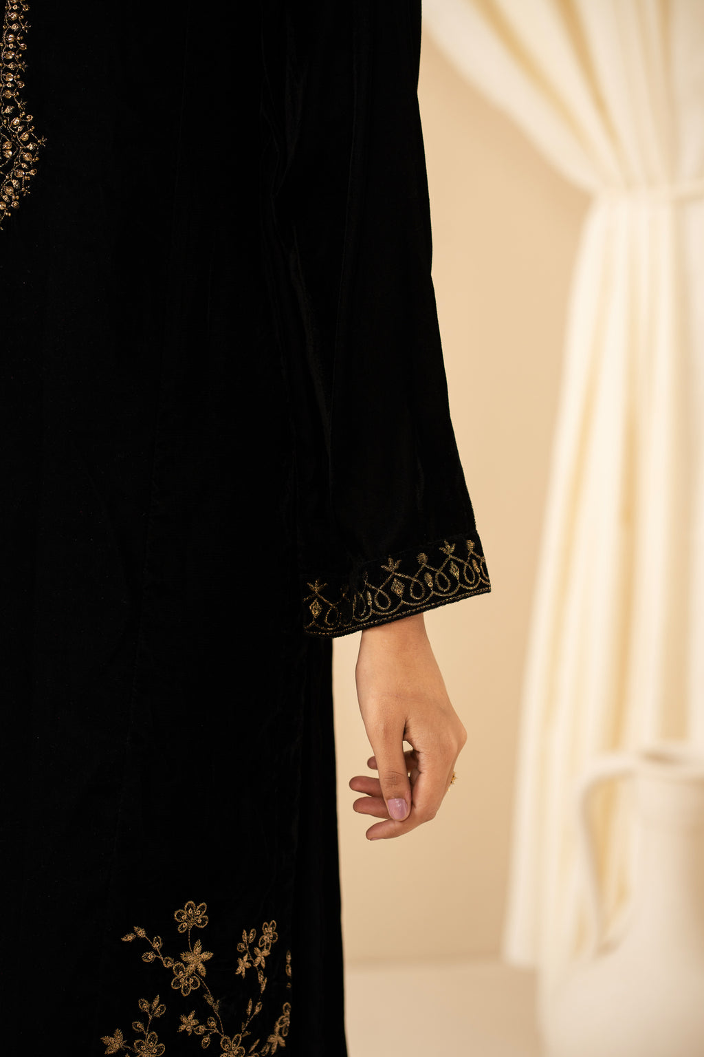 STITCHED 3PC EMBROIDERED VELVET SUIT