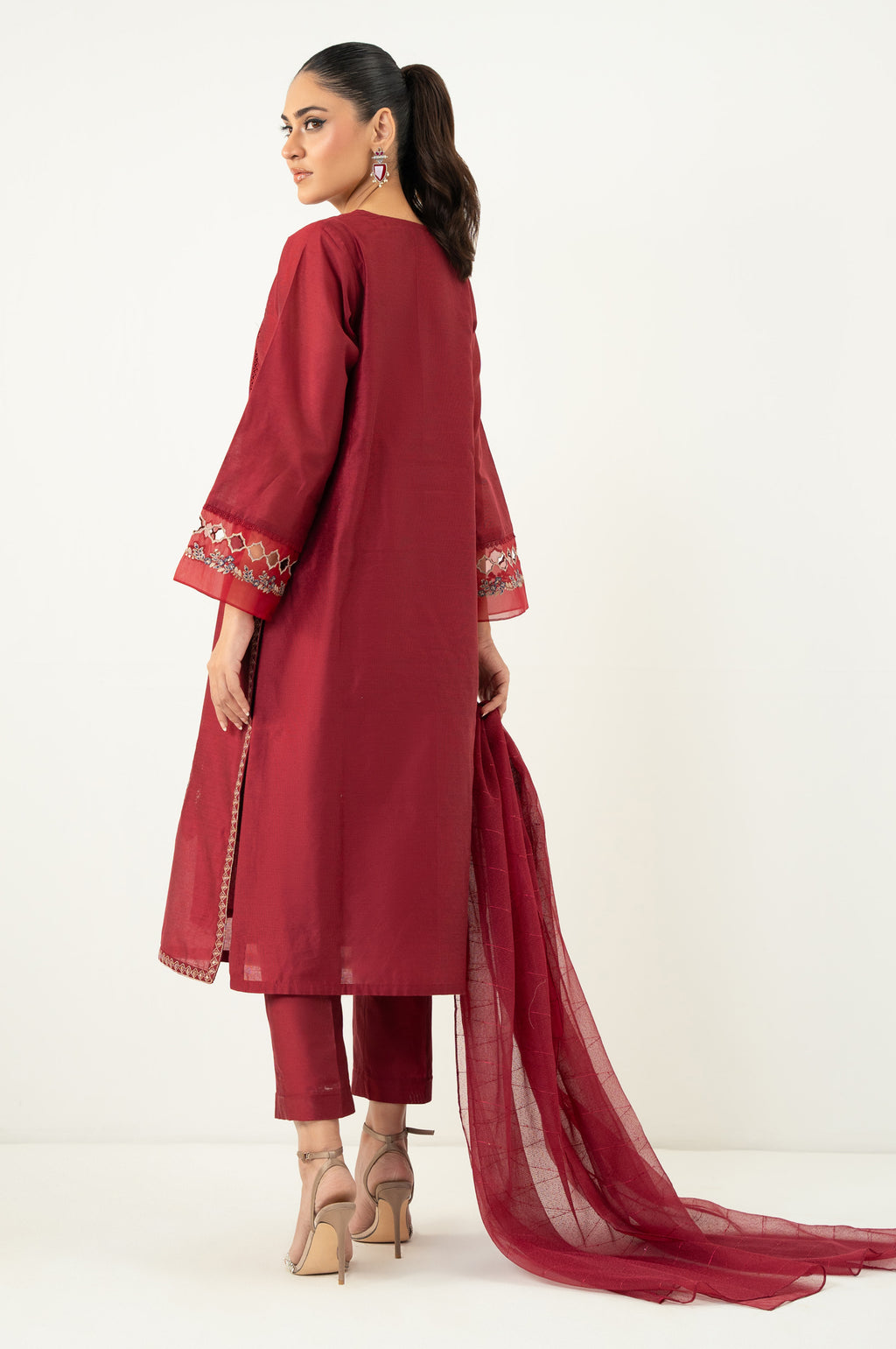EMBROIDERED SUIT