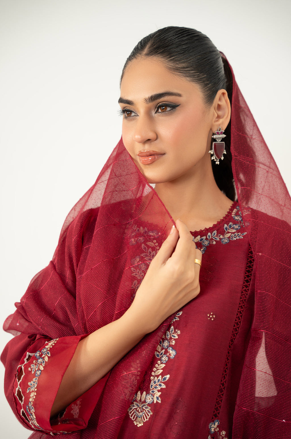EMBROIDERED SUIT