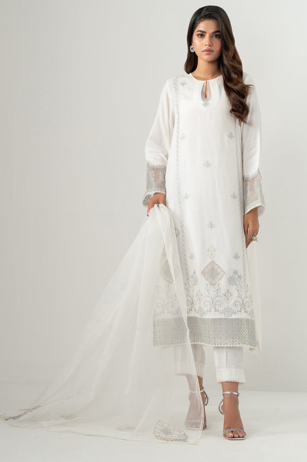 EMBROIDERED SUIT