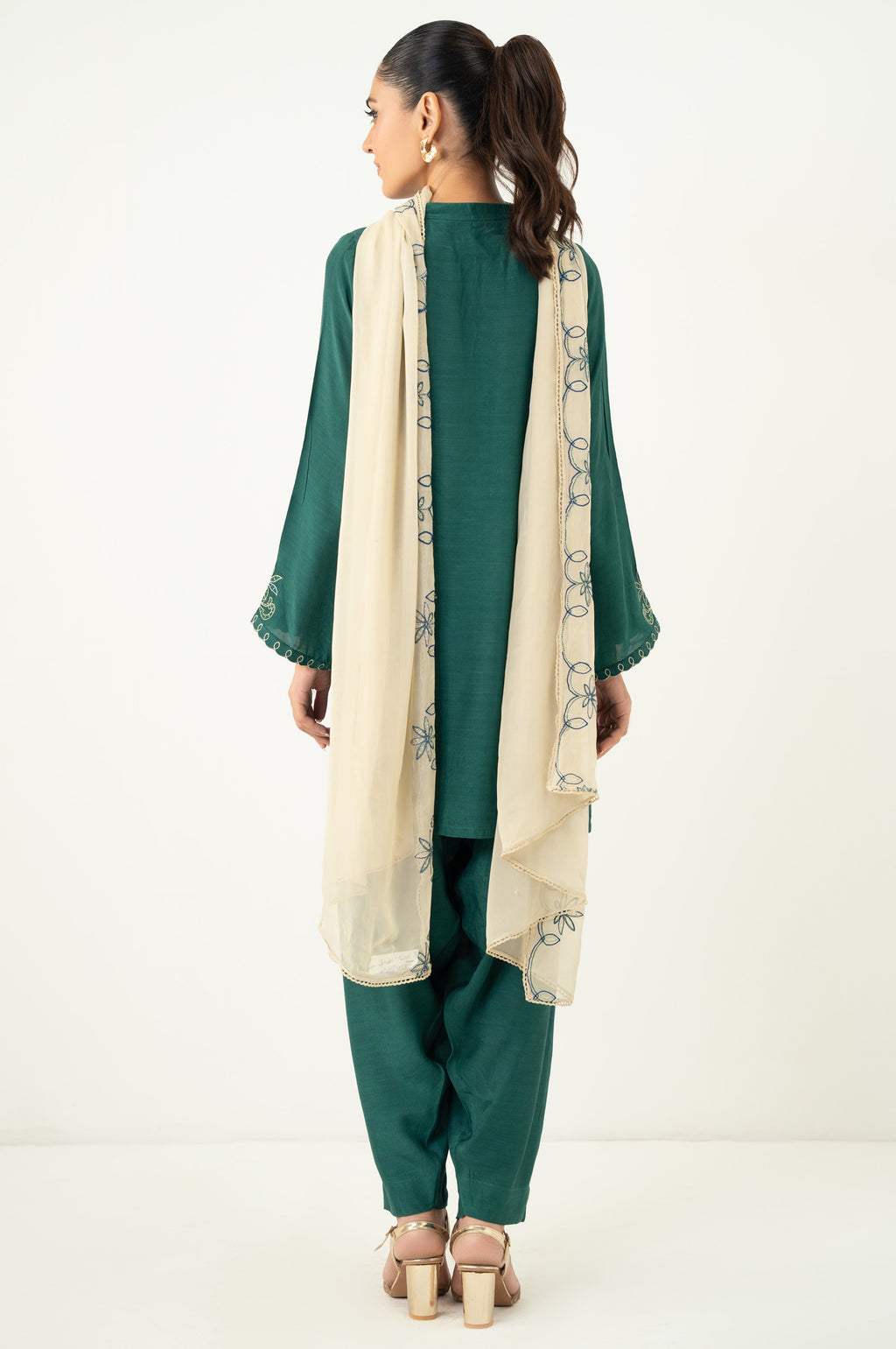EMBROIDERED SUIT