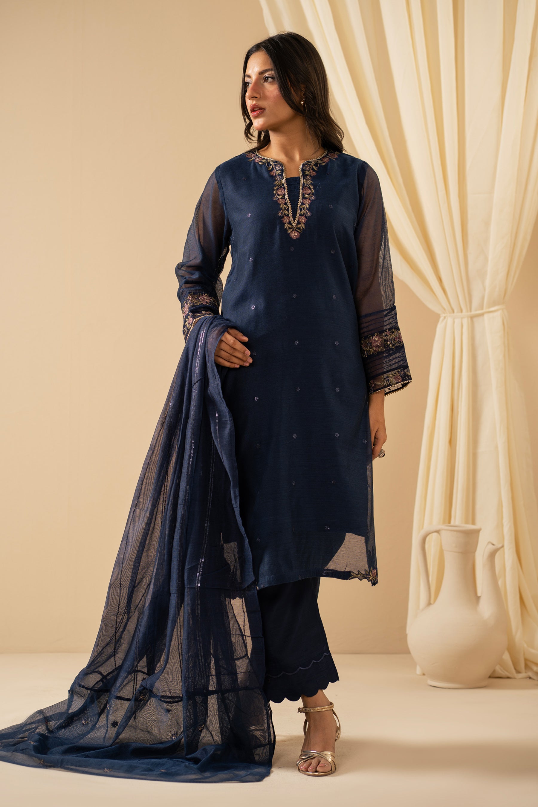 STITCHED EMBROIDERED KHADDI NET SUIT (FACTORY E-OUTLET)