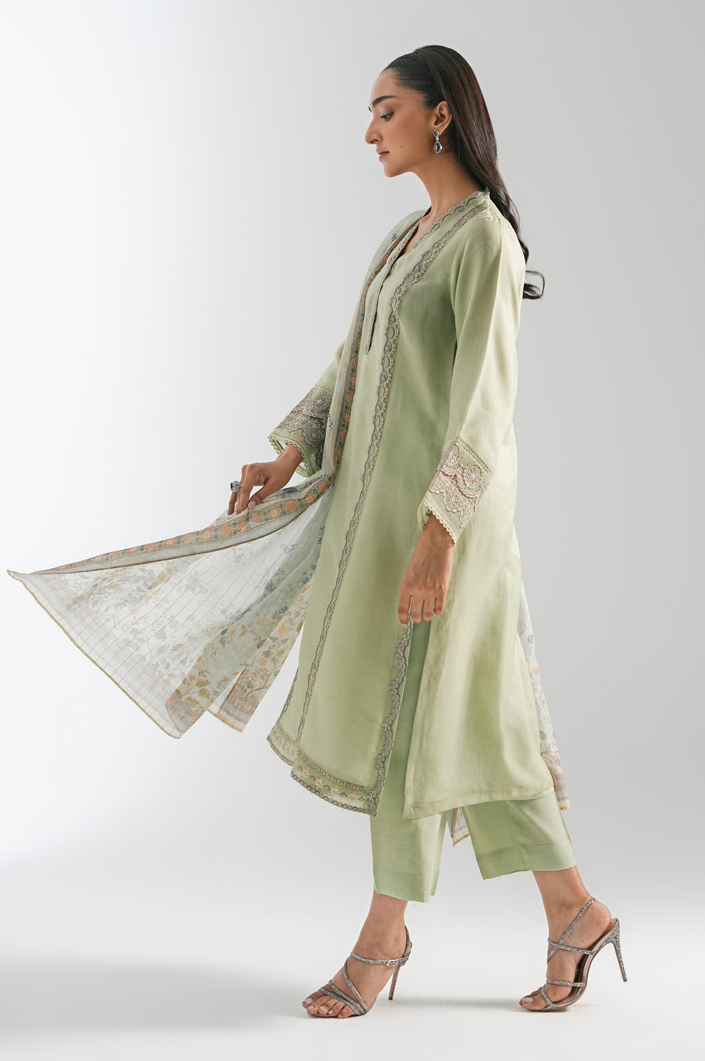 EMBROIDERED SUIT
