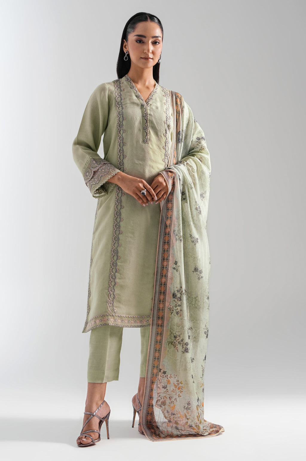 EMBROIDERED SUIT