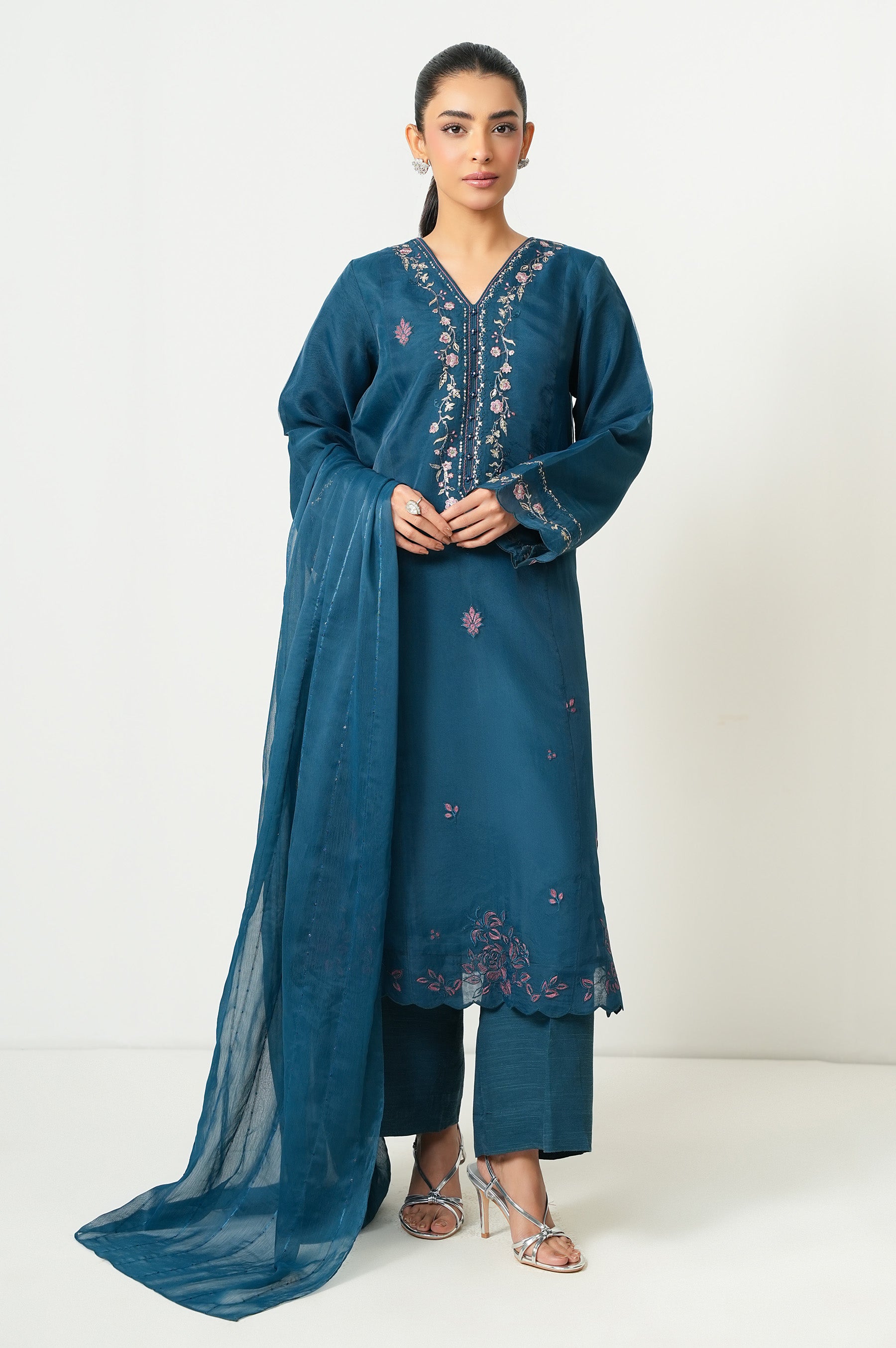 EMBROIDERED SUIT