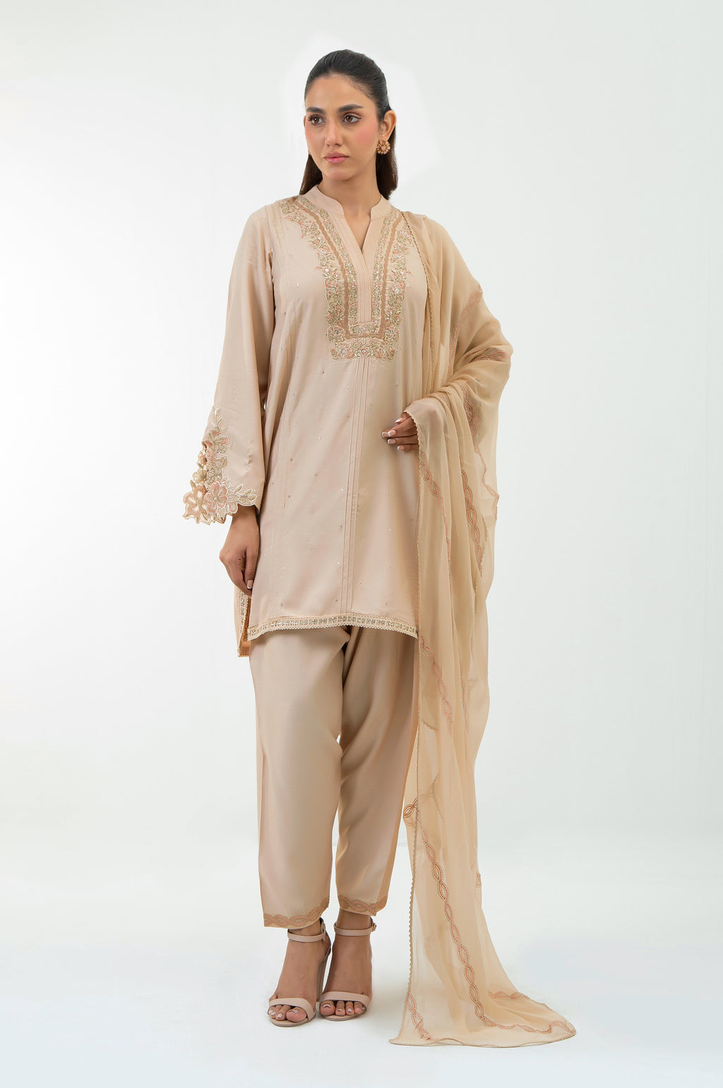EMBROIDERED SUIT