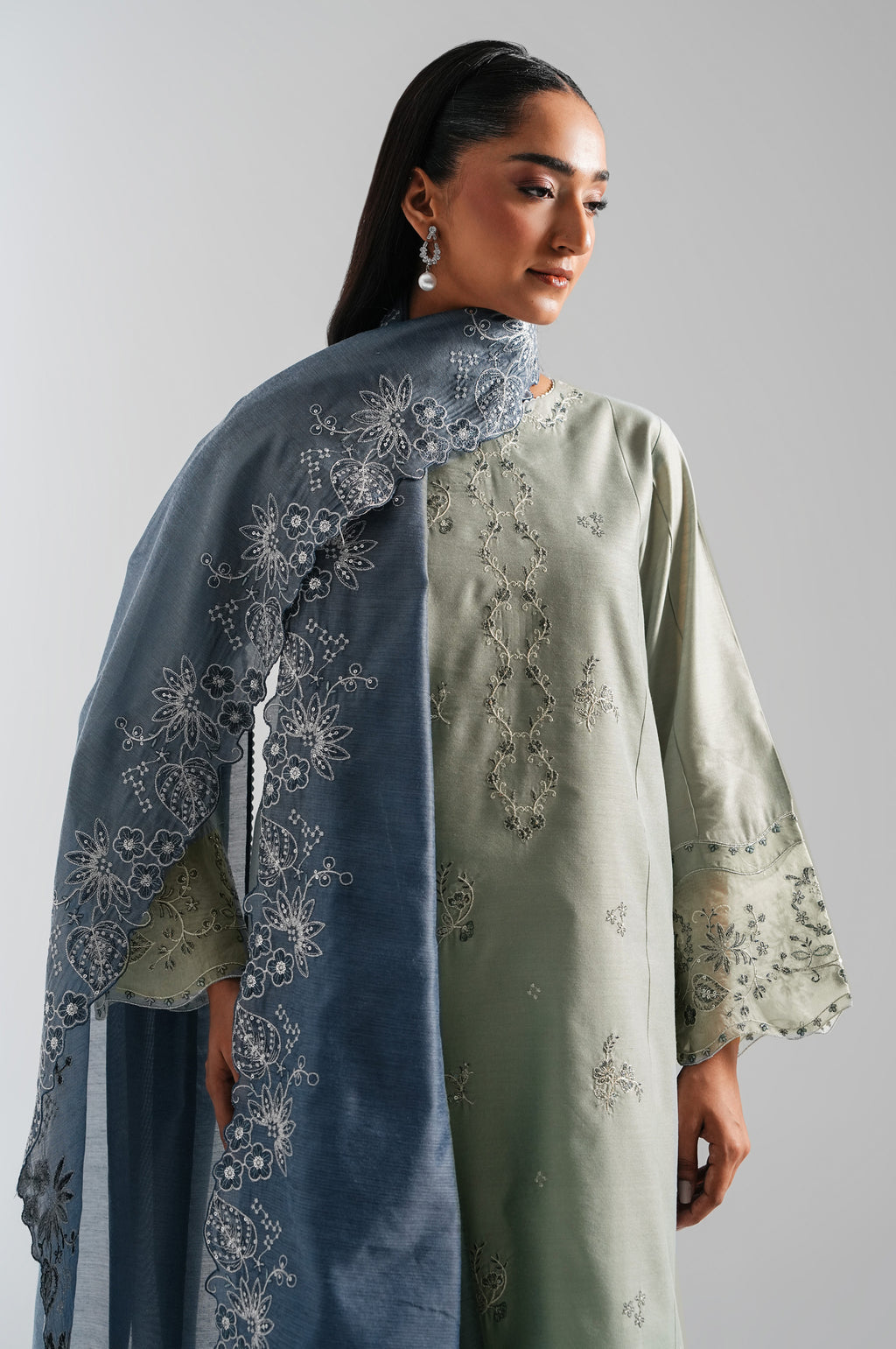 EMBROIDERED SUIT