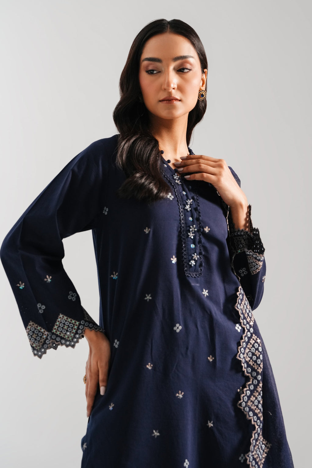 EMBROIDERED CAMBRIC STITCHED 3 PIECE SUIT (FACTORY E-OUTLET)