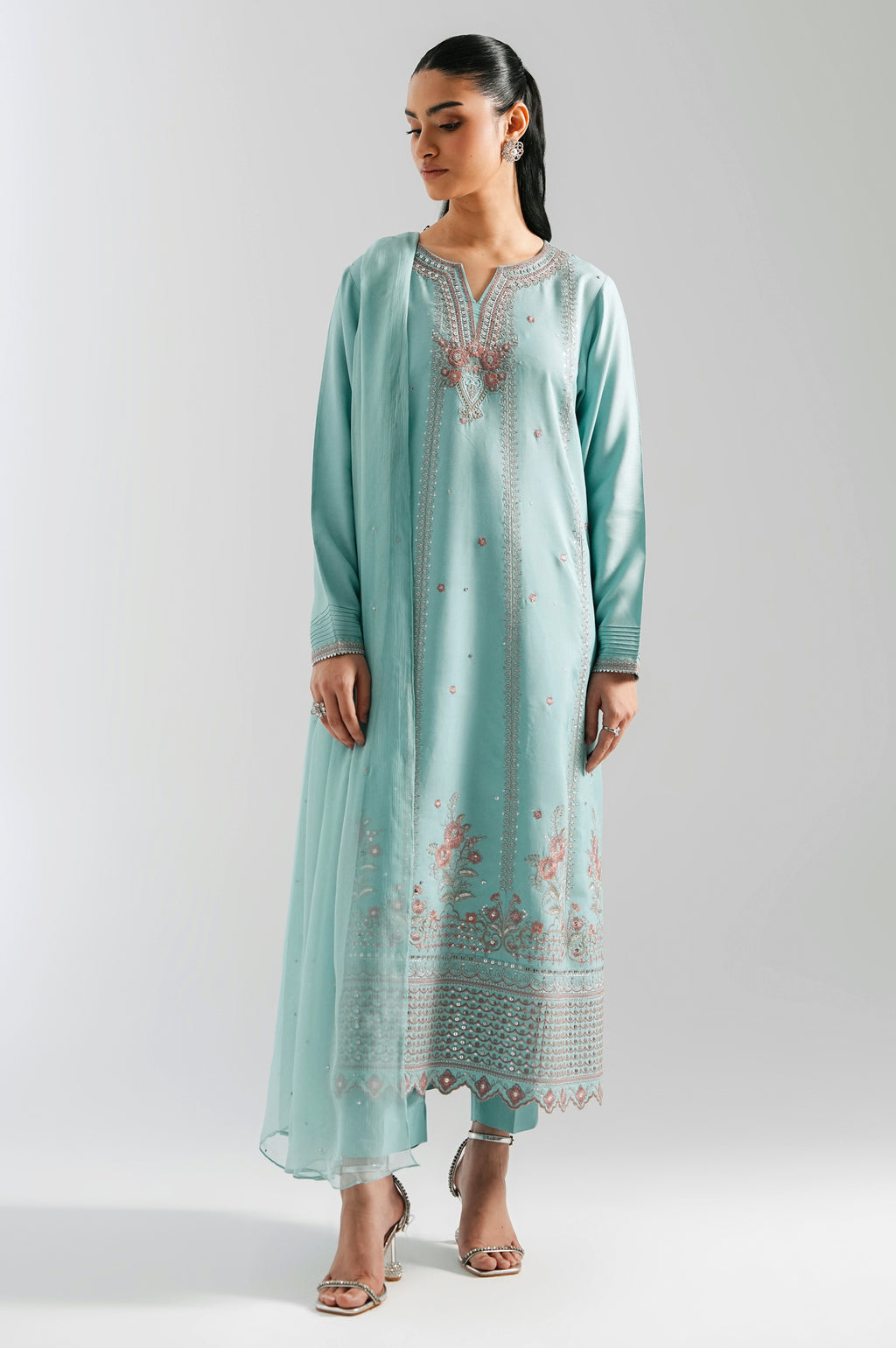 STITCHED EMBROIDERED OAK SILK SUIT