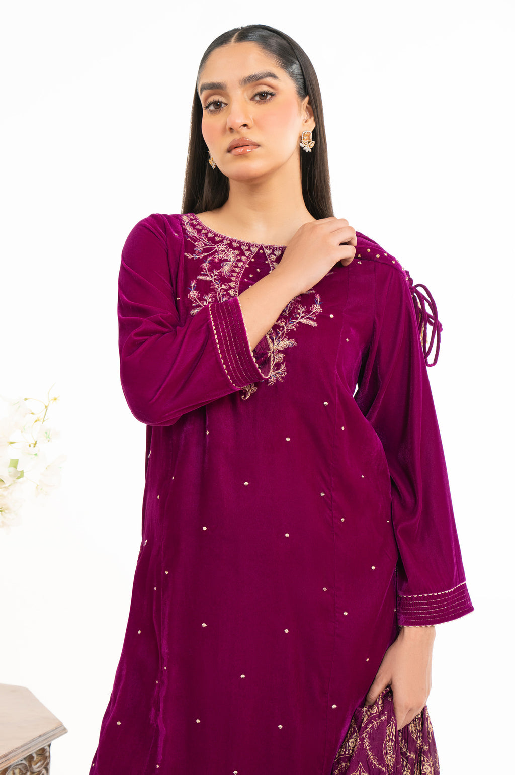 EMBROIDERED VELVET SUIT