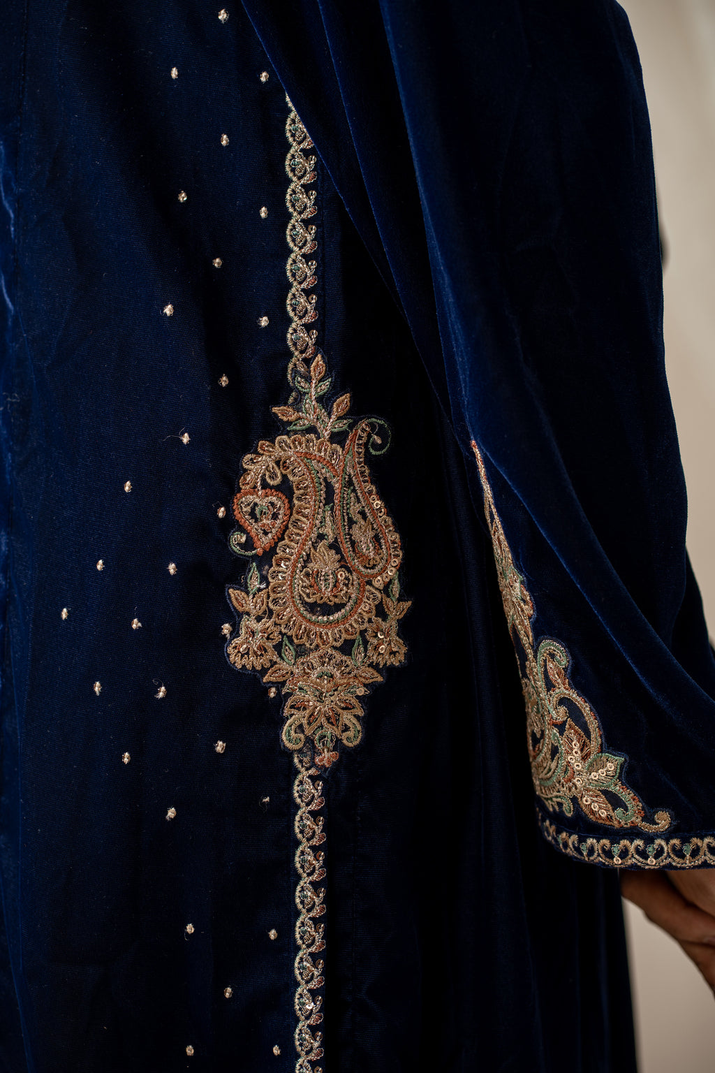 EMBROIDERED VELVET SUIT