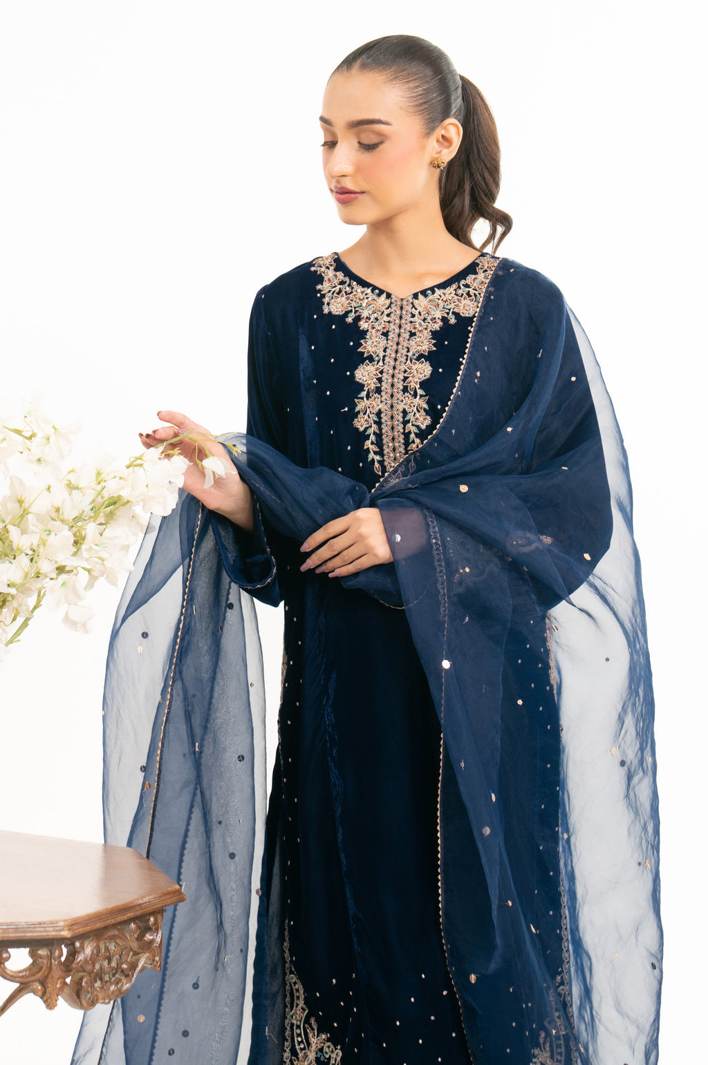 EMBROIDERED VELVET SUIT