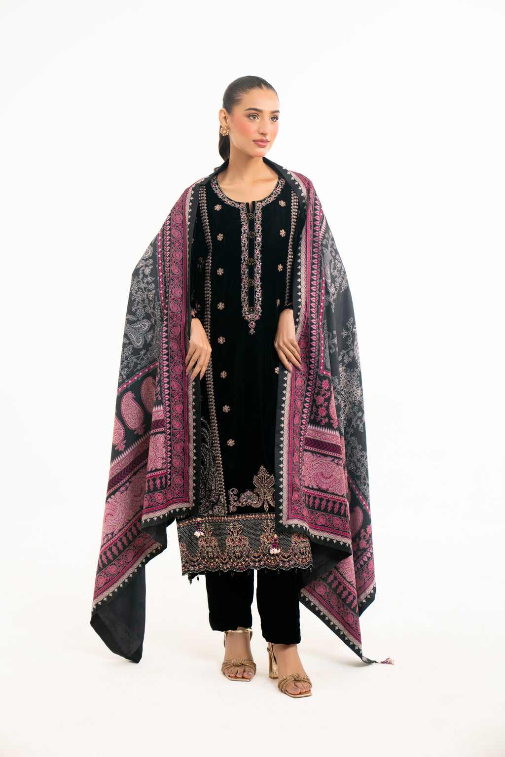 EMBROIDERED VELVET SUIT