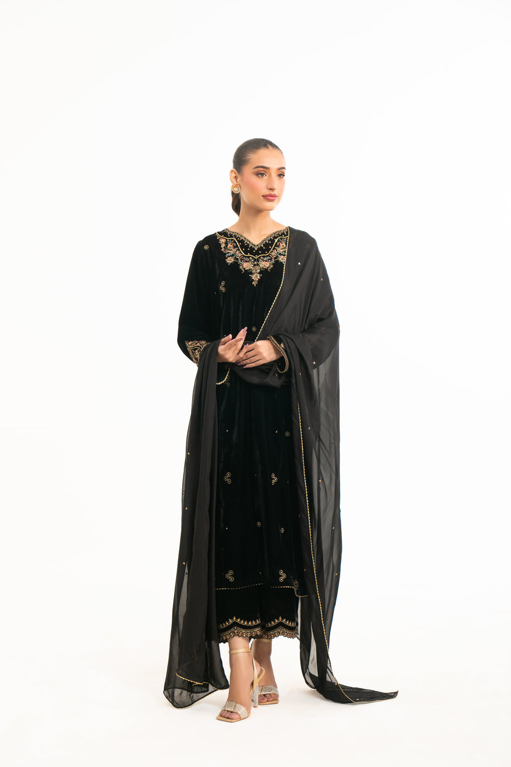 EMBROIDERED VELVET SUIT