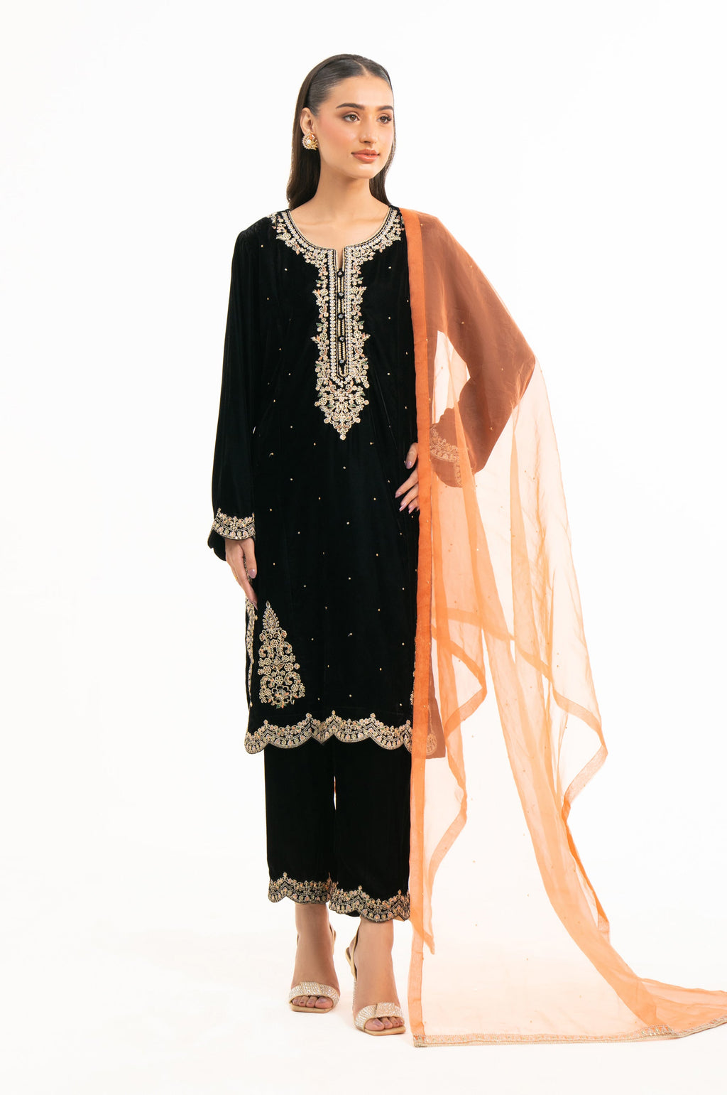STITCHED EMBROIDERED VELVET SUIT (FACTORY E-OUTLET)