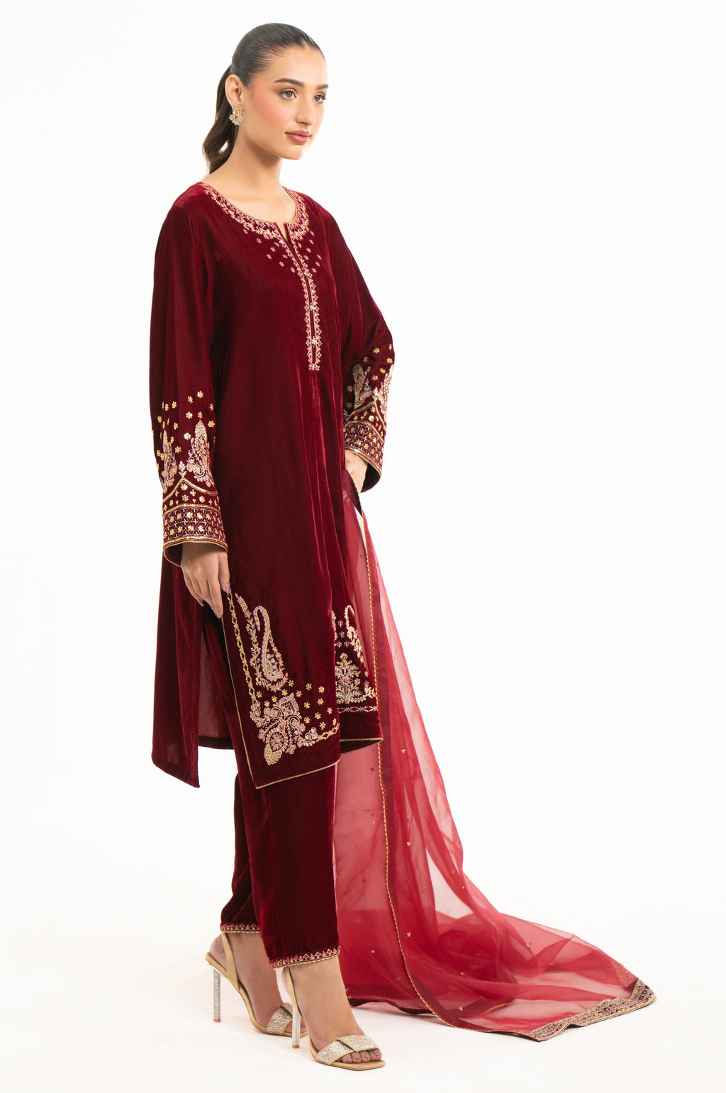 STITCHED EMBROIDERED VELVET SUIT