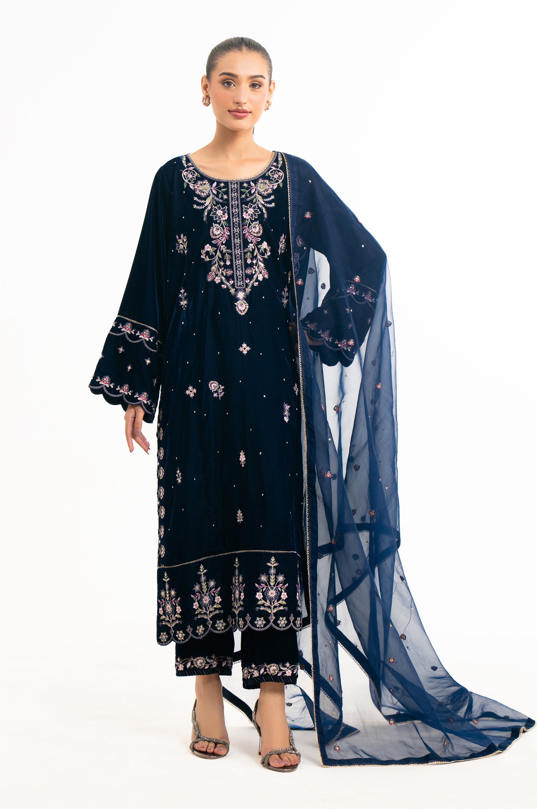 EMBROIDERED VELVET SUIT