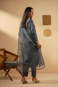 EMBROIDERED ORGANZA STITCHED 3 PIECE SUIT