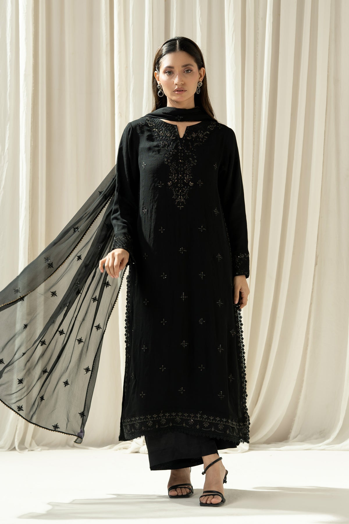 STITCHED 3 PIECE SUIT
