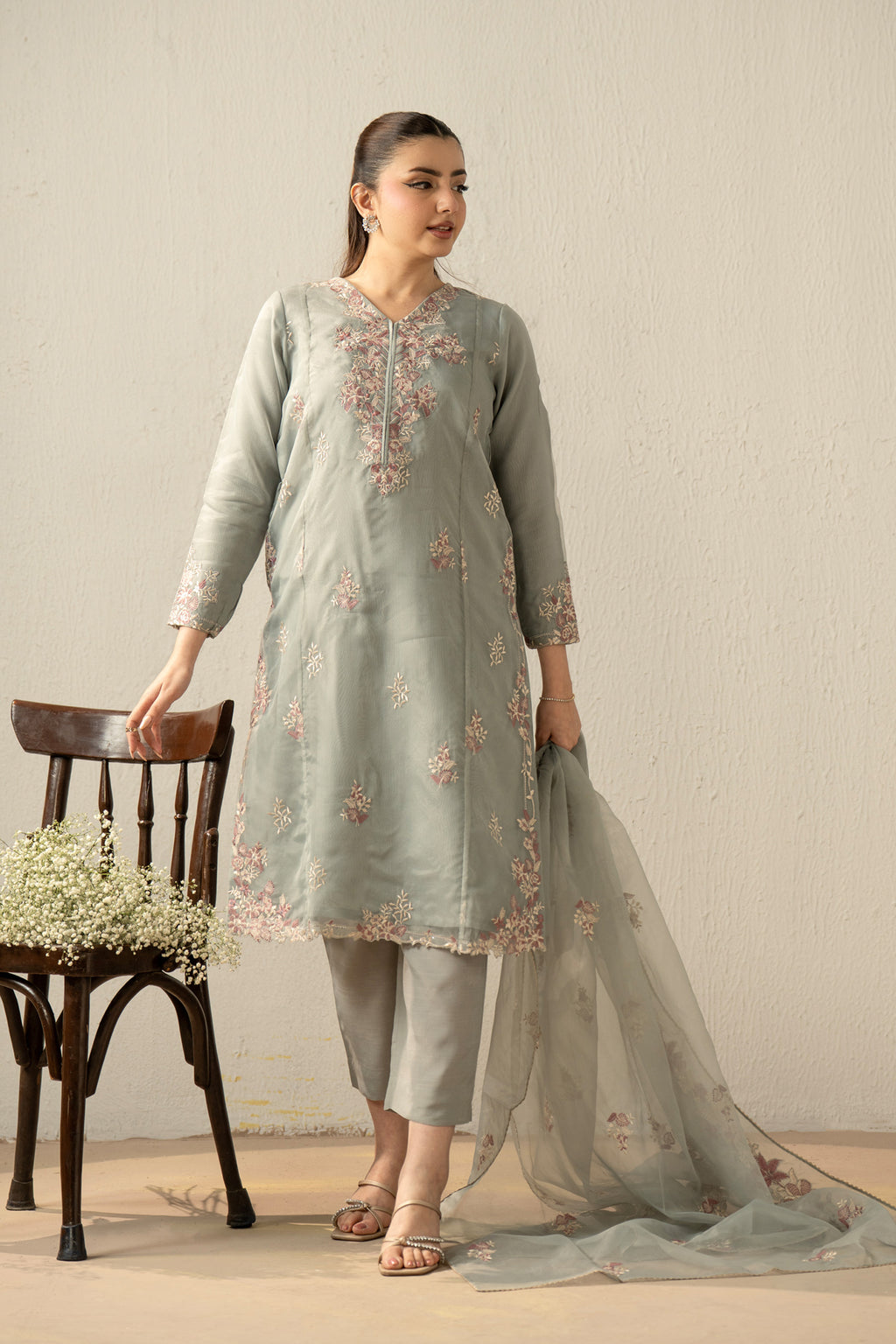 EMBROIDERED ORGANZA STITCHED 3 PIECE SUIT