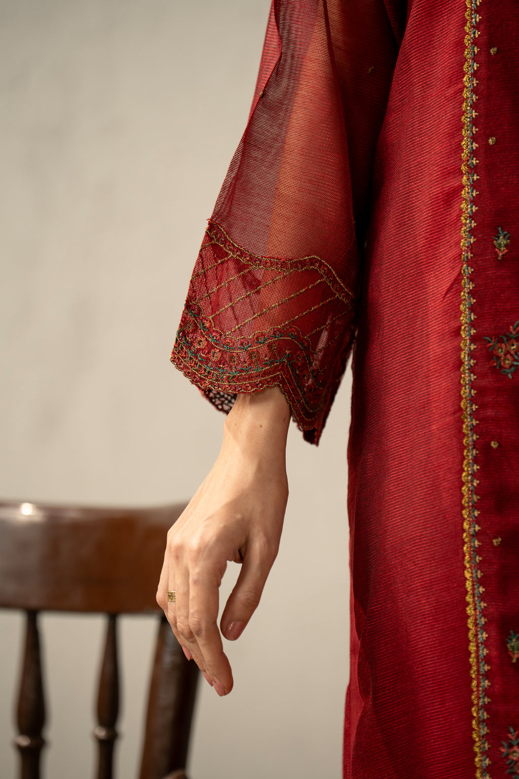 EMBROIDERED KHAADI NET STITCHED 3 PIECE SUIT