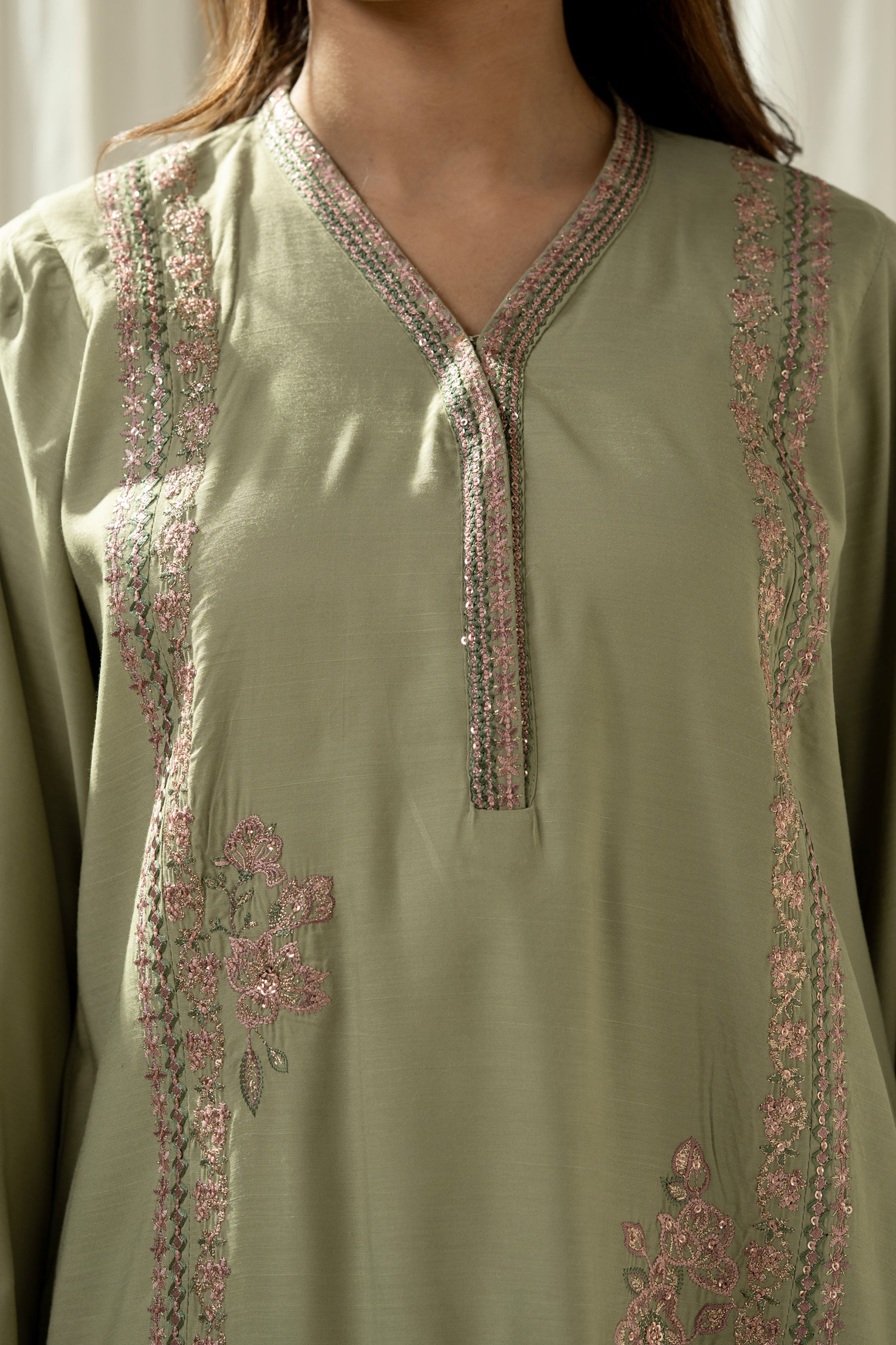 EMBROIDERED RAW SILK STITCHED 3 PIECE SUIT