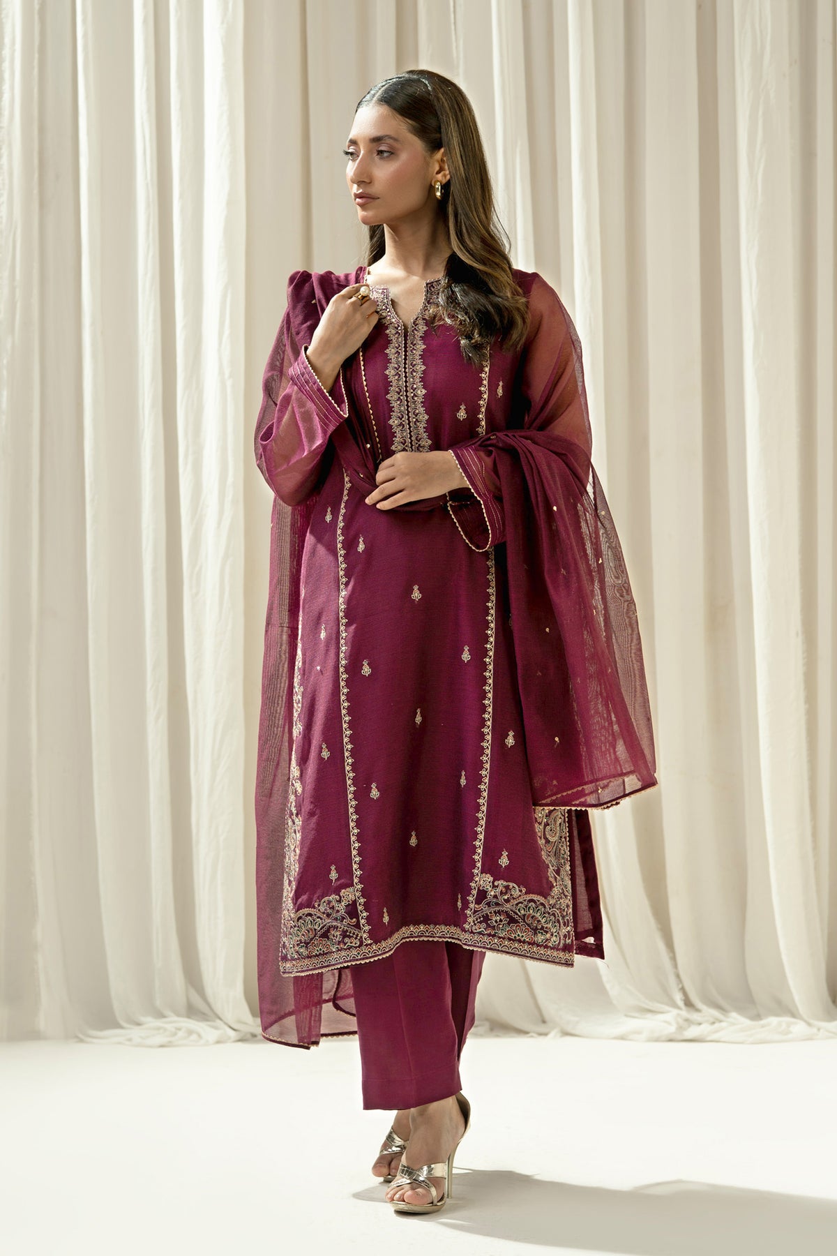 STITCHED 3 PIECE SUIT