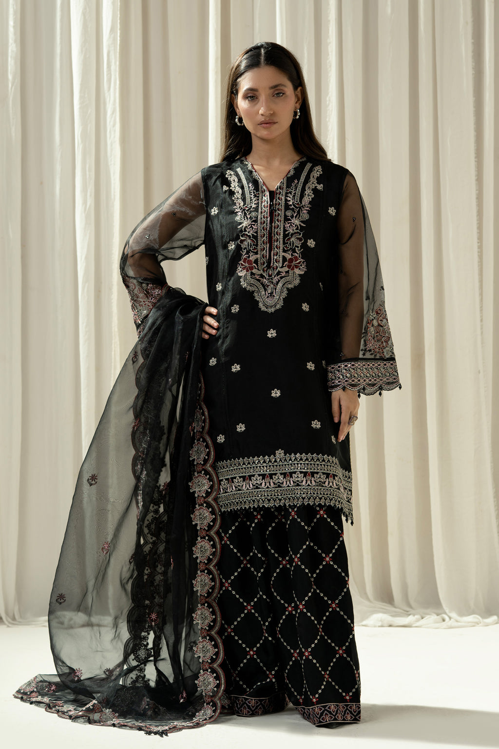 EMBROIDERED ORGANZA STITCHED 3 PIECE SUIT
