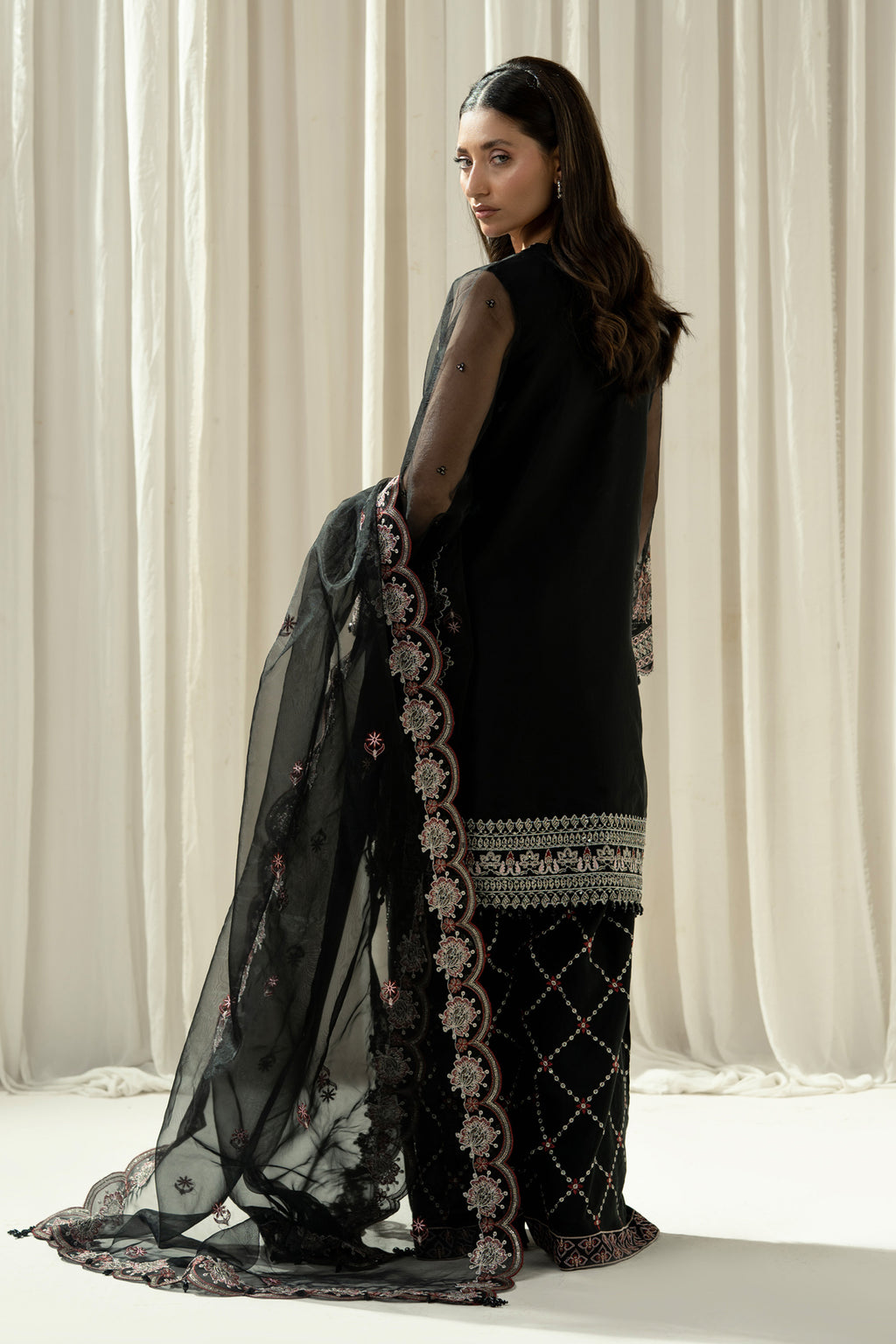 EMBROIDERED ORGANZA STITCHED 3 PIECE SUIT