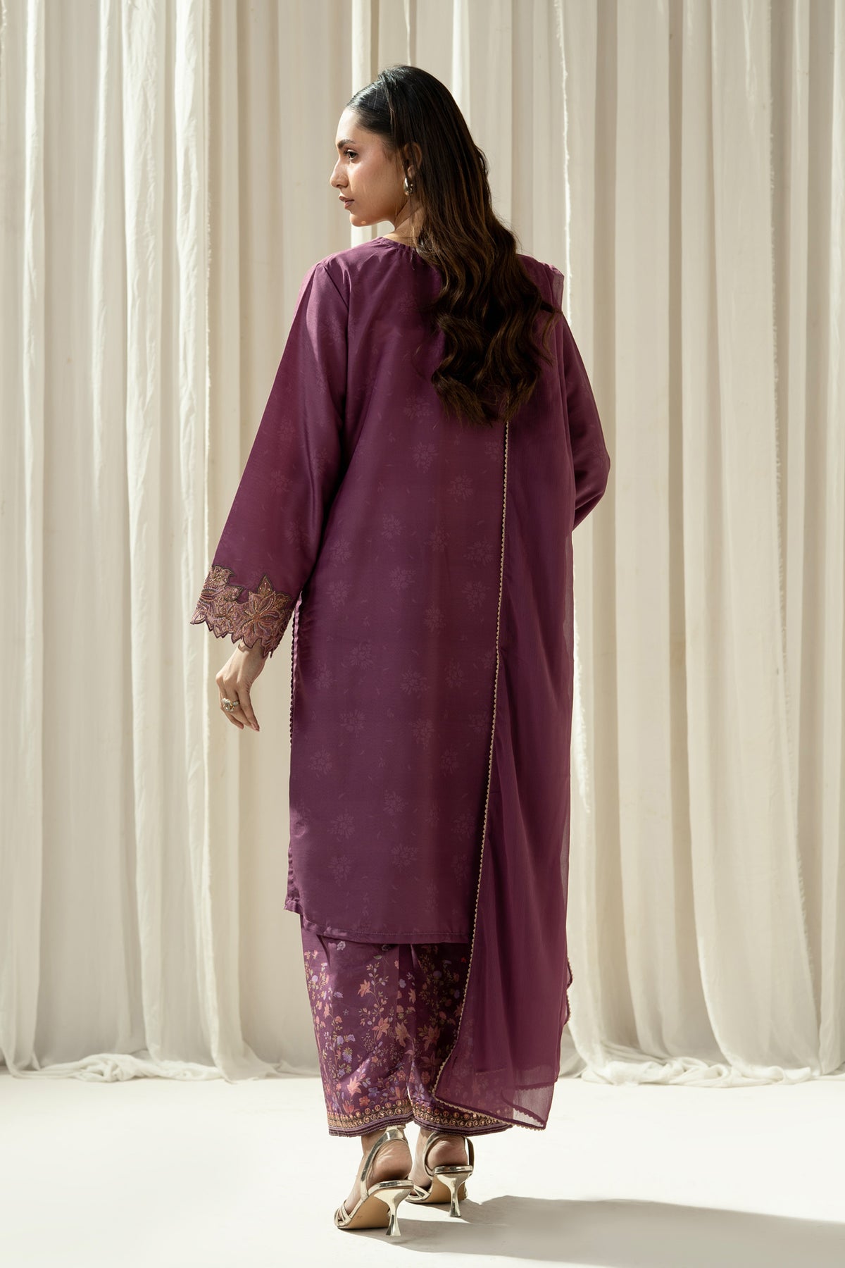 STITCHED 3 PIECE SUIT