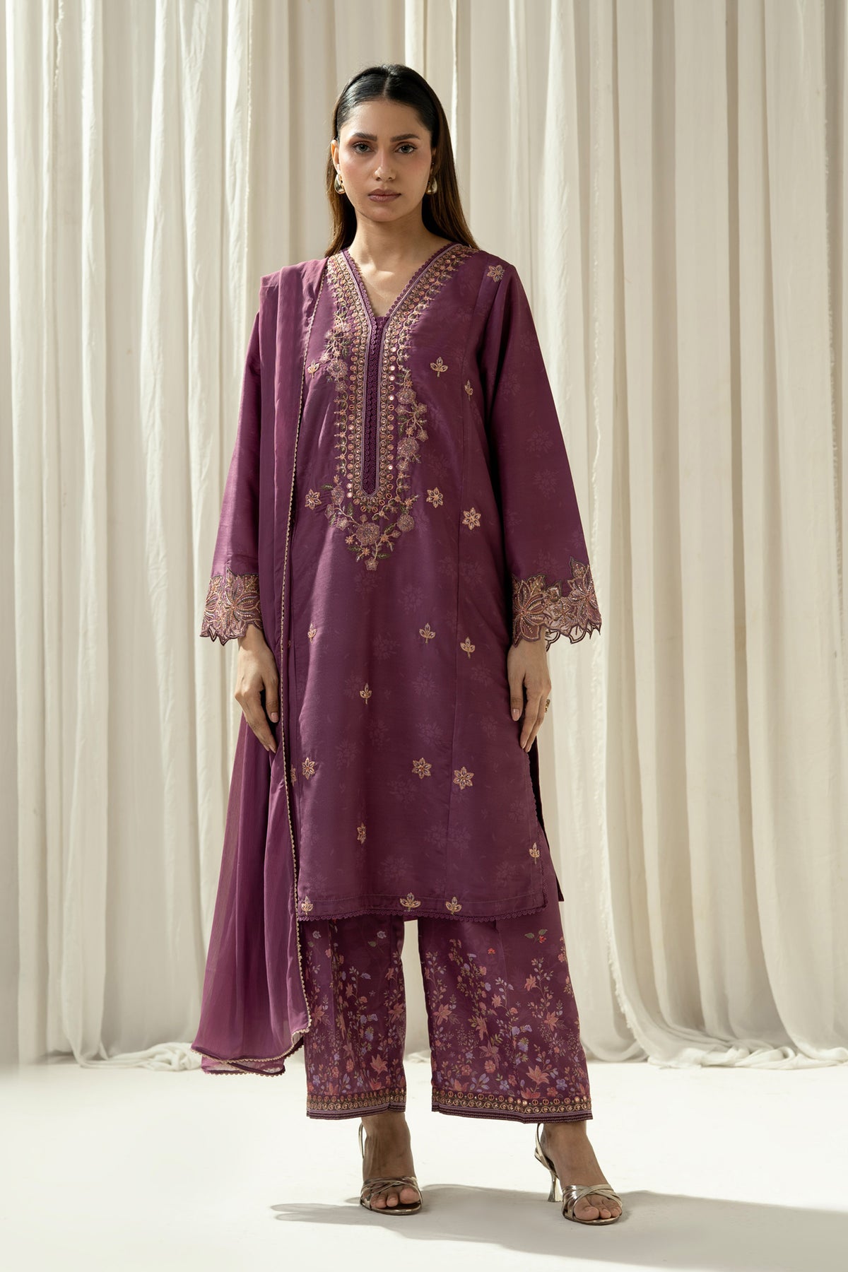 STITCHED 3 PIECE SUIT