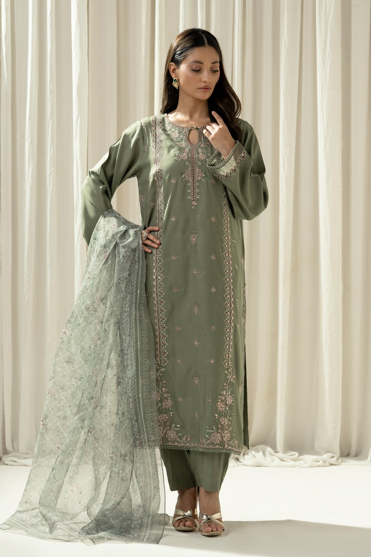 STITCHED 3 PIECE SUIT