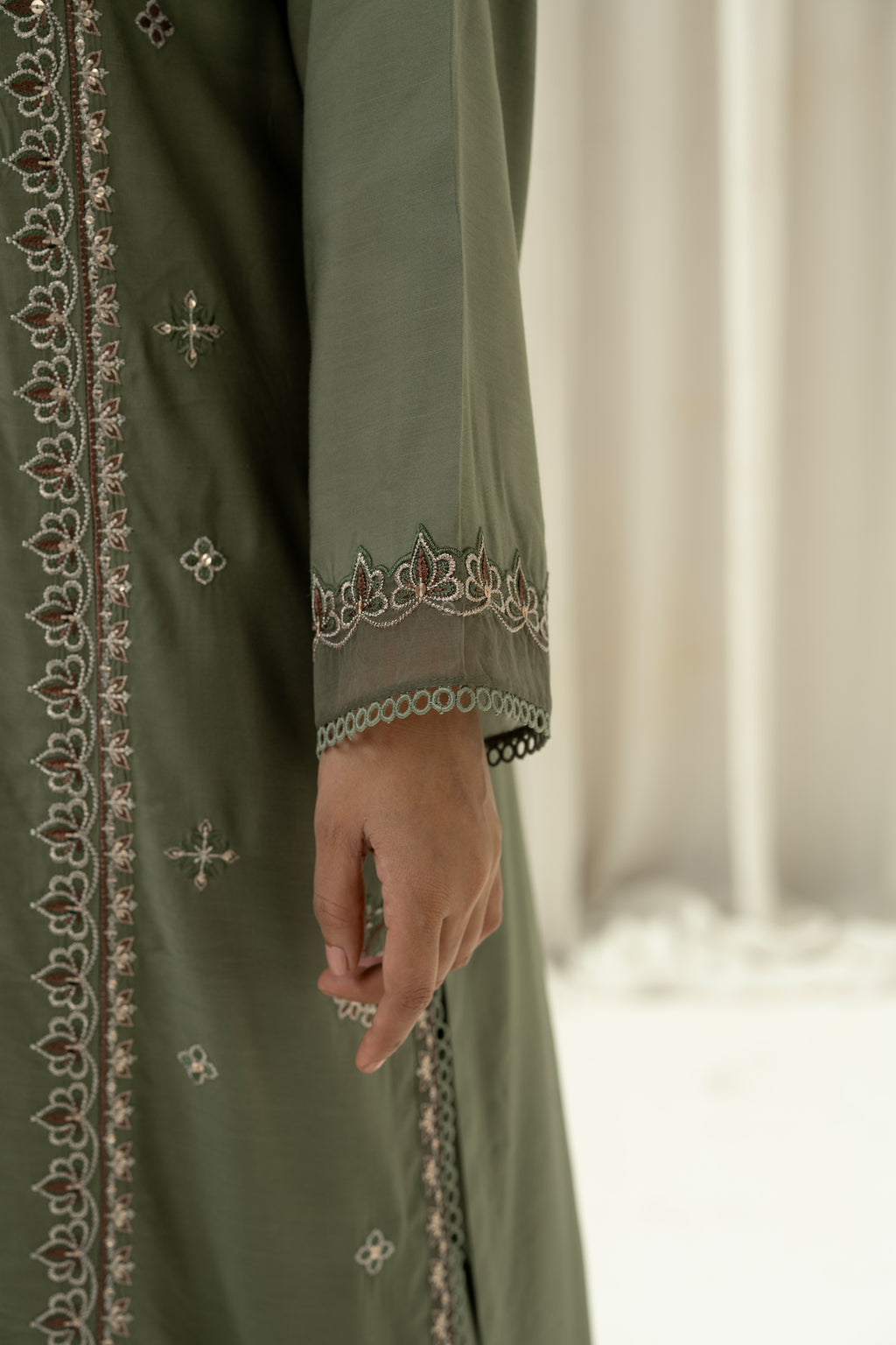 EMBROIDERED RAW SILK STITCHED 3 PIECE SUIT