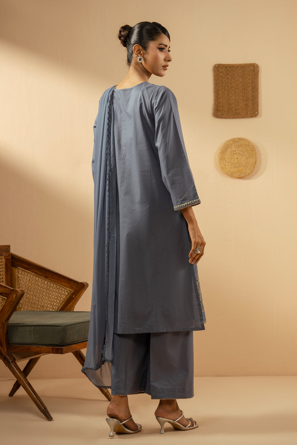 EMBROIDERED CAMBRIC STITCHED 3 PIECE SUIT