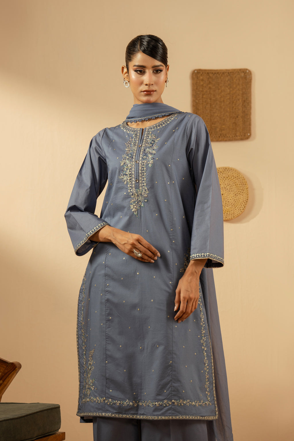 EMBROIDERED CAMBRIC STITCHED 3 PIECE SUIT