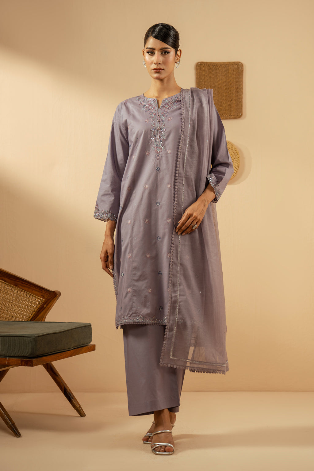EMBROIDERED CAMBRIC STITCHED 3 PIECE SUIT