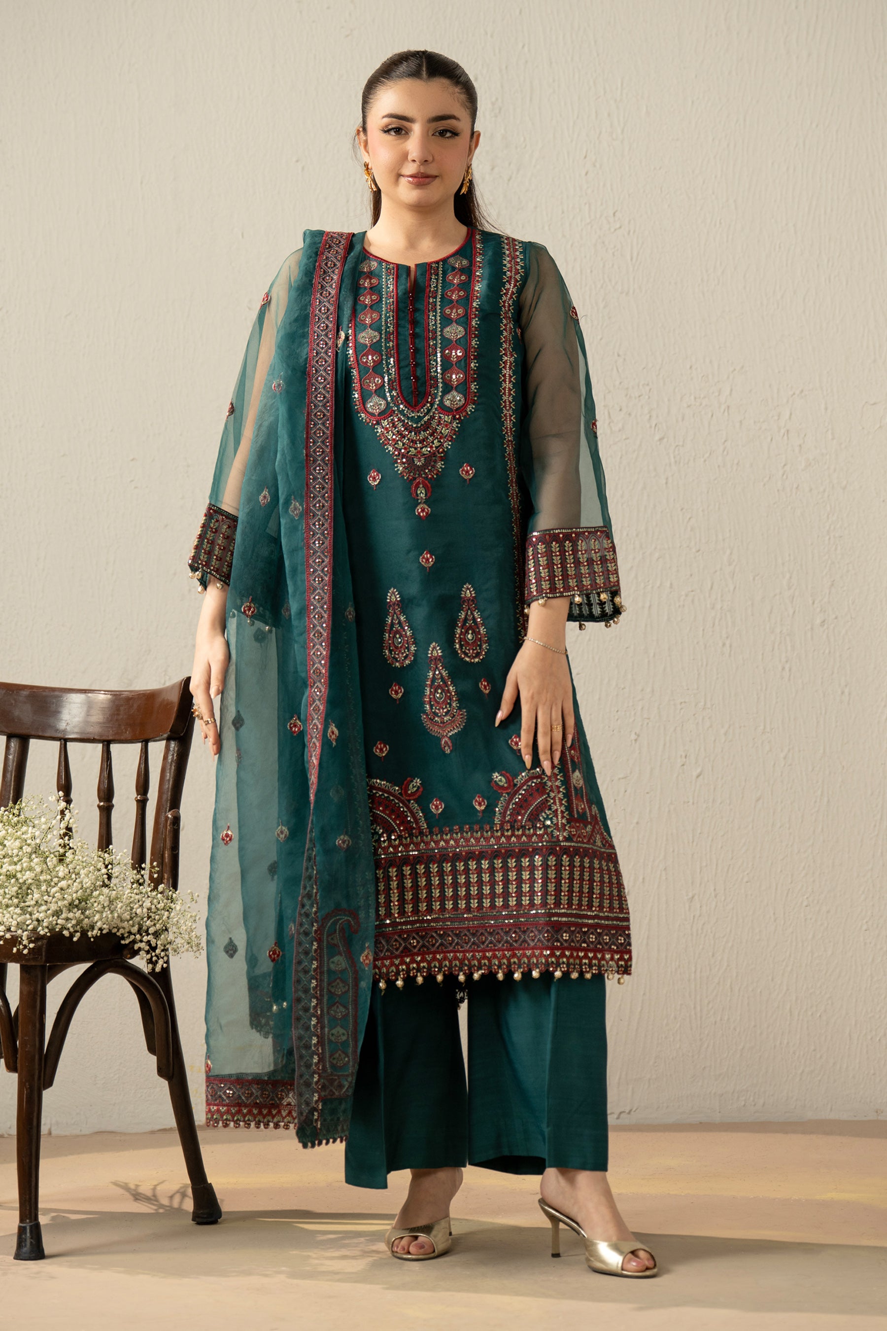 EMBROIDERED ORGANZA STITCHED 3 PIECE SUIT