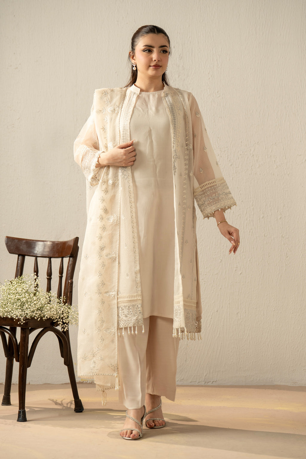 EMBROIDERED ORGANZA STITCHED 3 PIECE SUIT