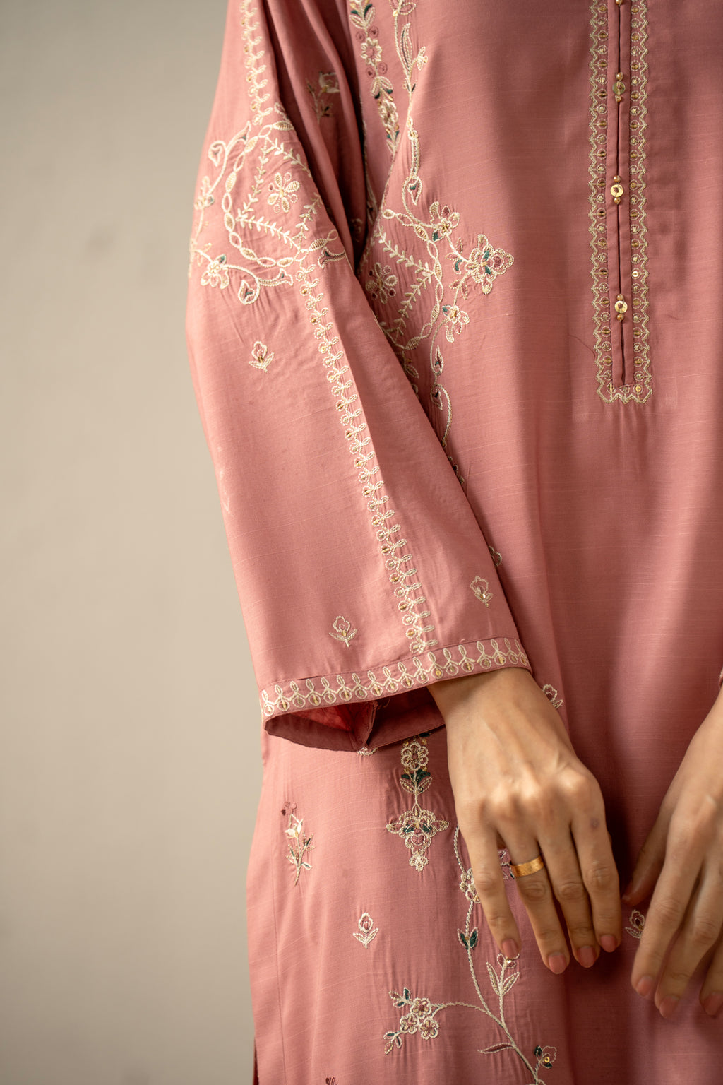 EMBROIDERED RAW SILK STITCHED 3 PIECE SUIT
