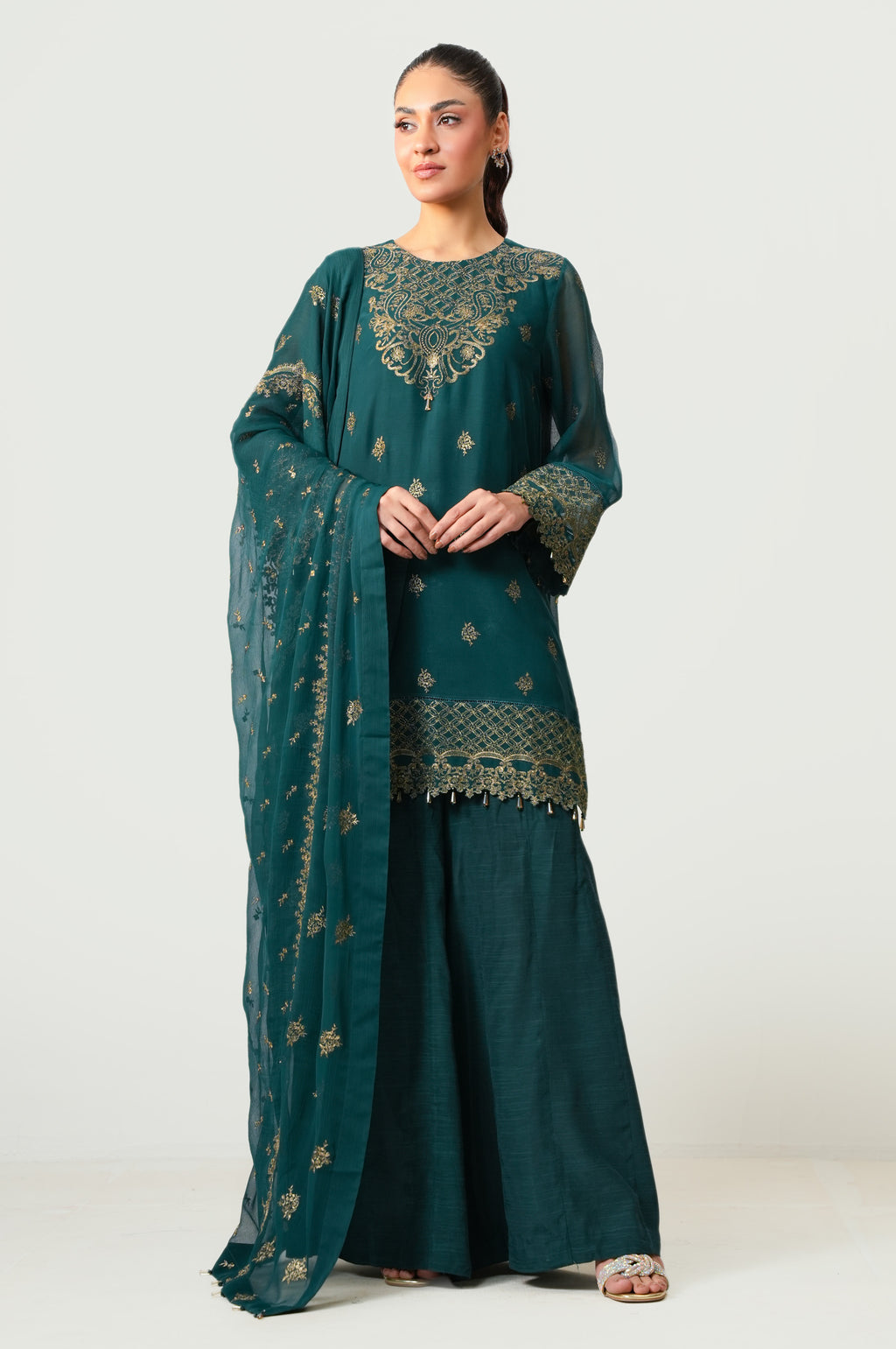 UNSTITCHED EMBROIDERED SUIT